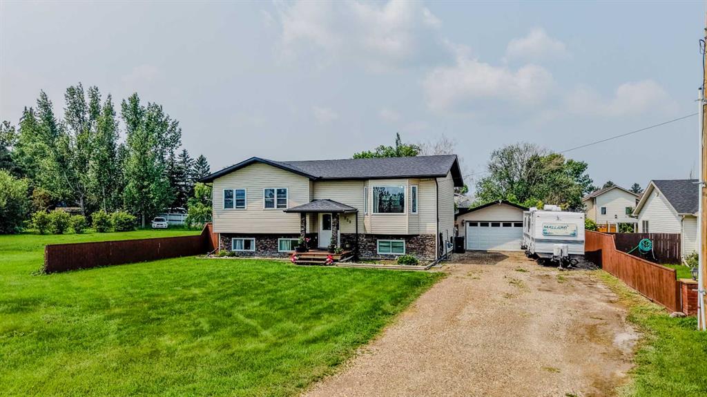 229 2A Street , A2325455, Alberta,