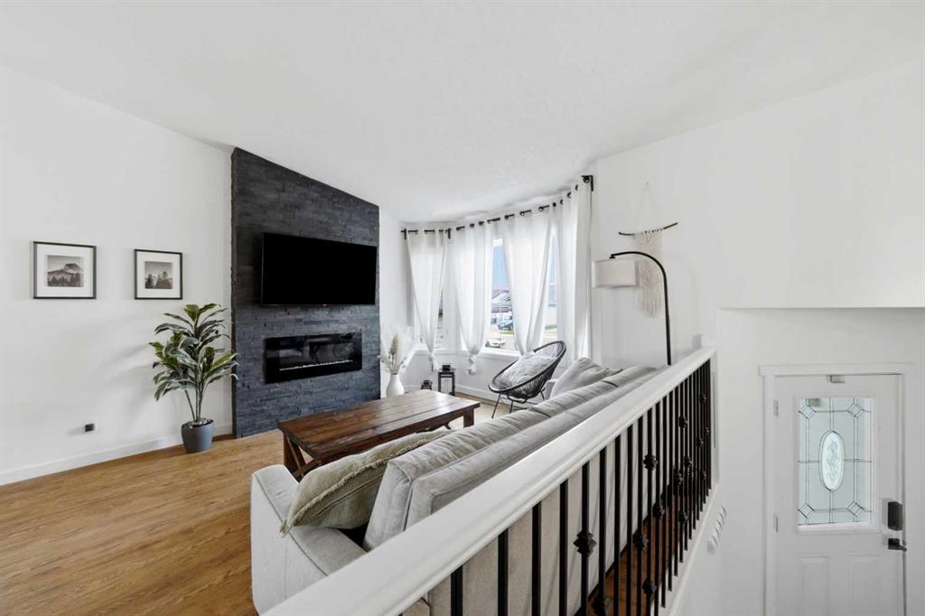 Fifth View of 48 Dodge Avenue , Davenport, Red Deer, Alberta, T4R 3E8
