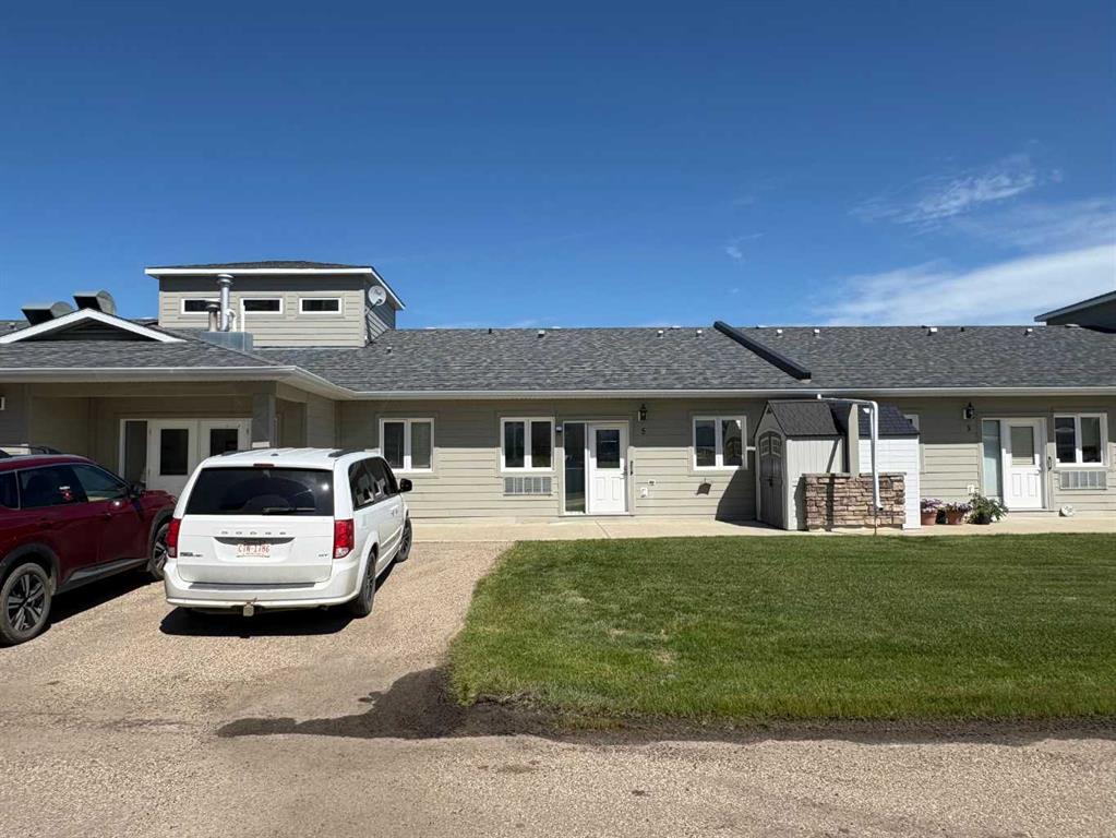 Second View of 5, 4304 51 Street , NONE, Spirit River, Alberta, T0H 3G0