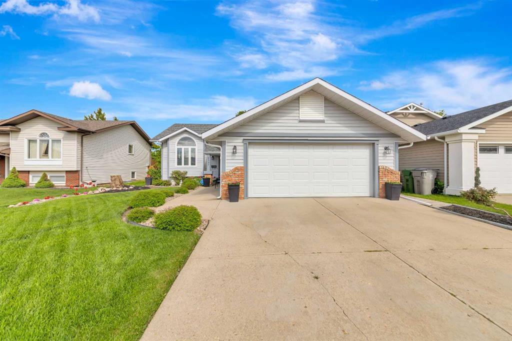 Second View of 2307 52B Avenue , College Park, Lloydminster, Alberta, T9V 2R2