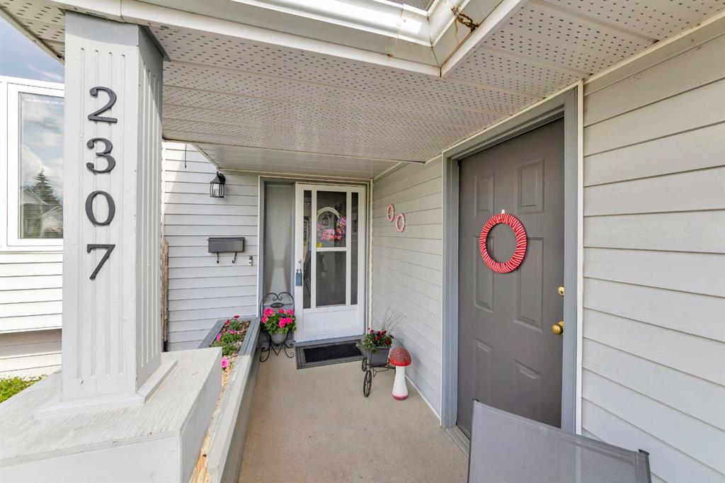 Fifth View of 2307 52B Avenue , College Park, Lloydminster, Alberta, T9V 2R2