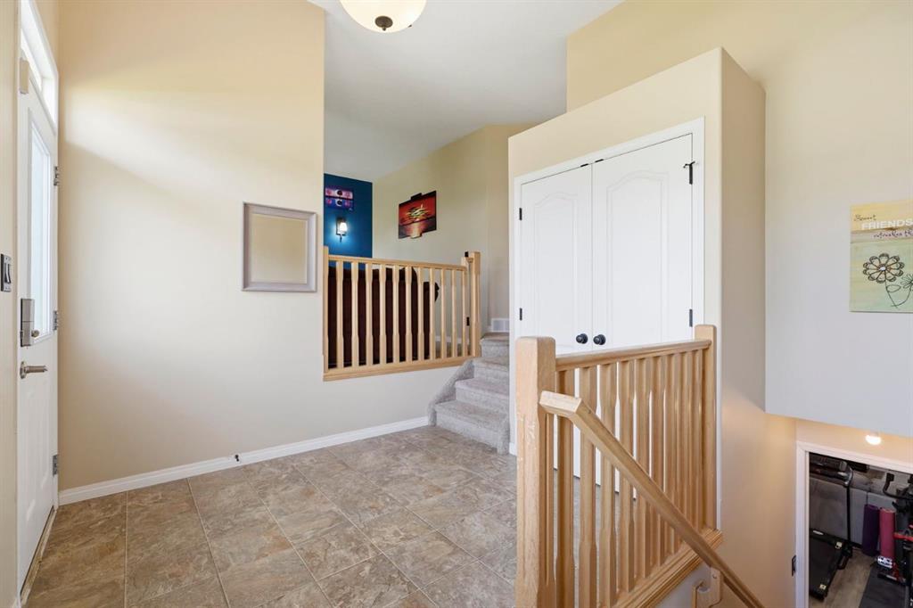 Fifth View of 104 Oak Drive , Oriole Park West, Red Deer, Alberta, T4P 0C8