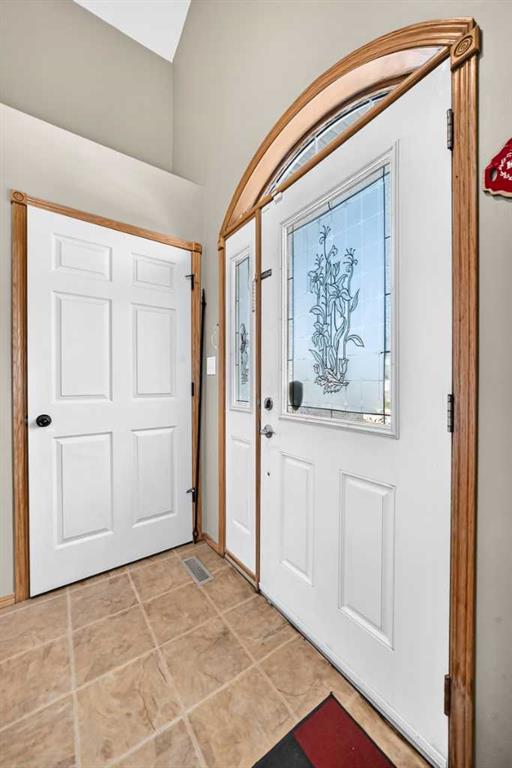 Third View of 116 Iverson Close , Inglewood West, Red Deer, Alberta, T4R 3M8