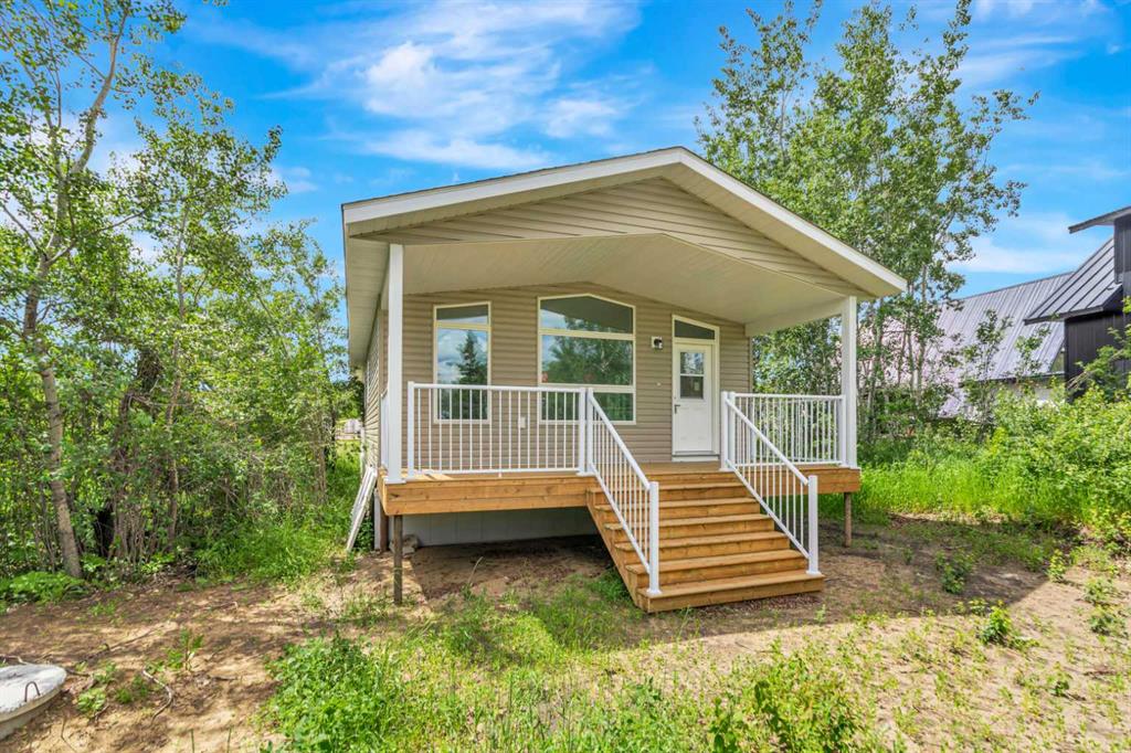 135 Sandy Beach , A2325532, Saskatchewan,