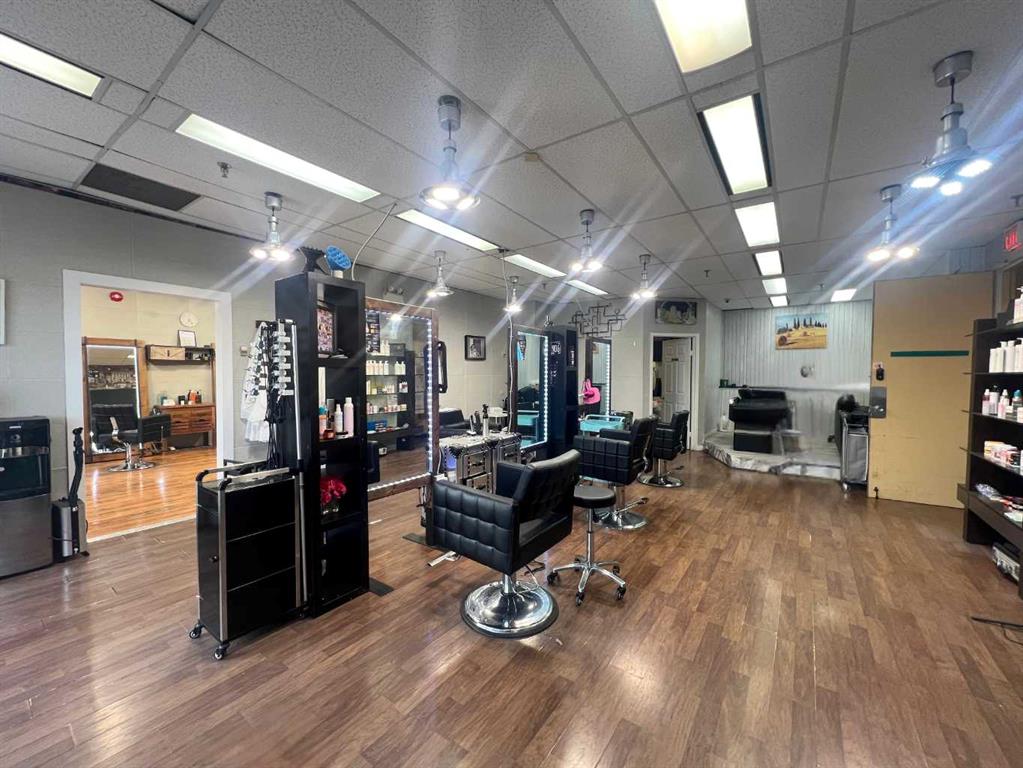 110&111, 7015 Macleod Trail SW, A2325668, Alberta,