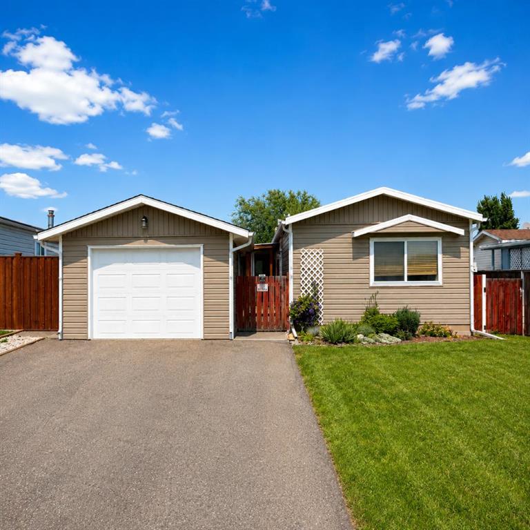 68 Westover Avenue , A2325671, Alberta,