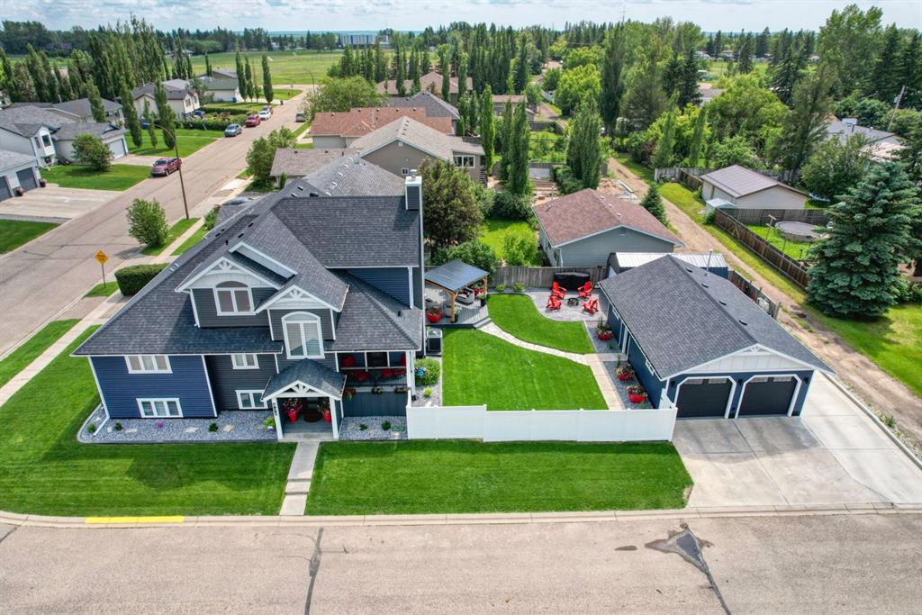 833 10 Avenue NE, A2325689, Alberta,