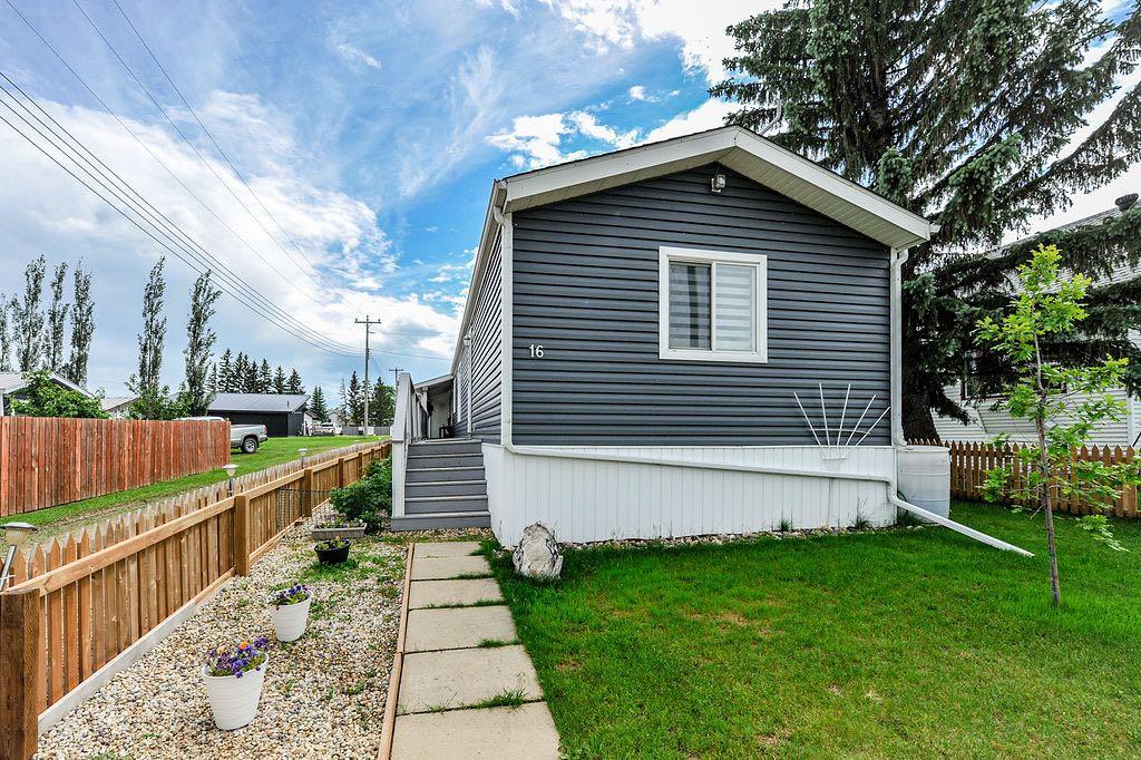 16 Main Street , A2325699, Alberta,