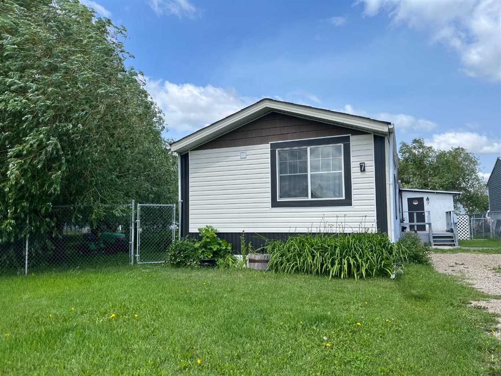 7 Walsh Bay , A2325713, Alberta,