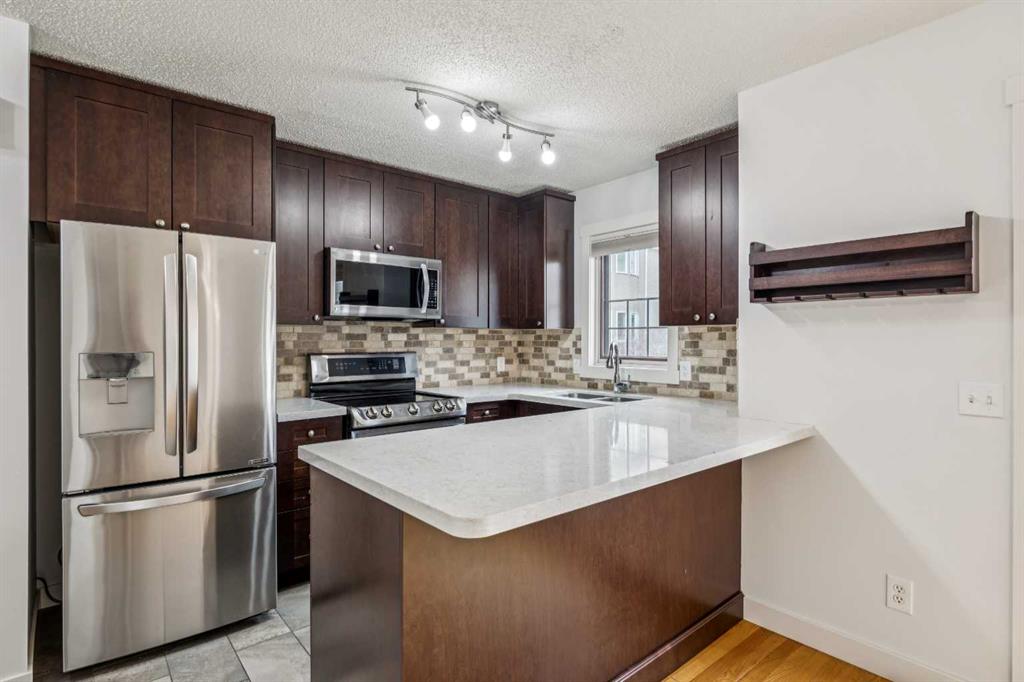 Third View of 1110 14 Avenue SW, Beltline, Calgary, Alberta, T2R 0P2