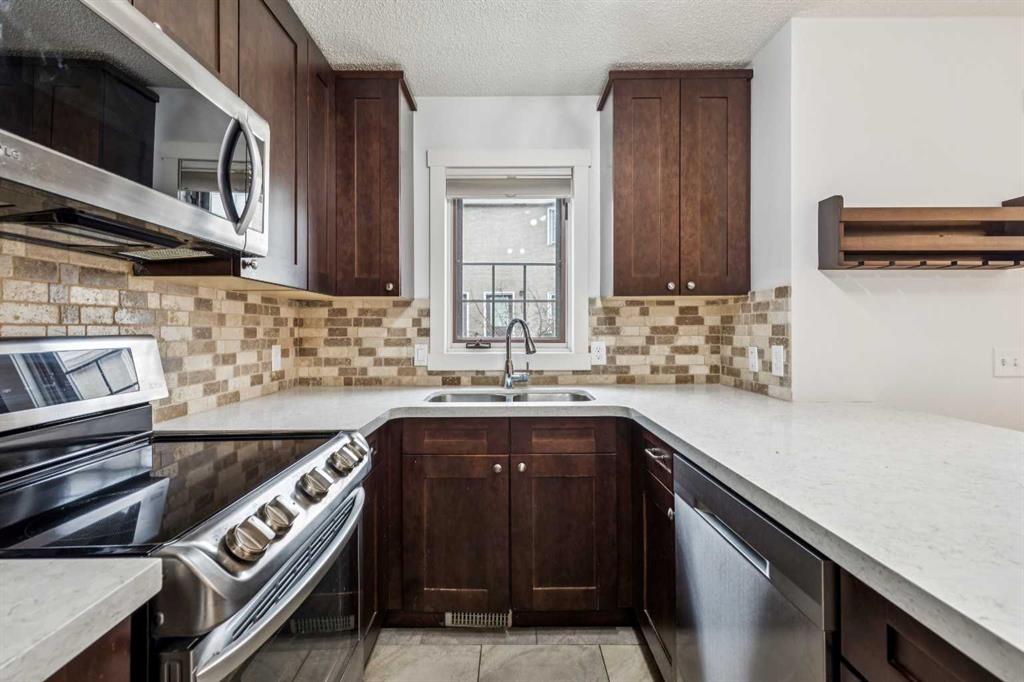 Fifth View of 1110 14 Avenue SW, Beltline, Calgary, Alberta, T2R 0P2