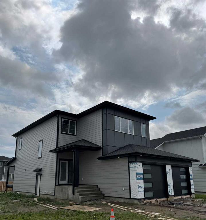 4566 40 Avenue S, A2325981, Alberta,
