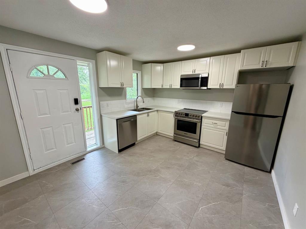Fourth View of 3593 54 Avenue Crescent , West Park, Red Deer, Alberta, T4N 4L7
