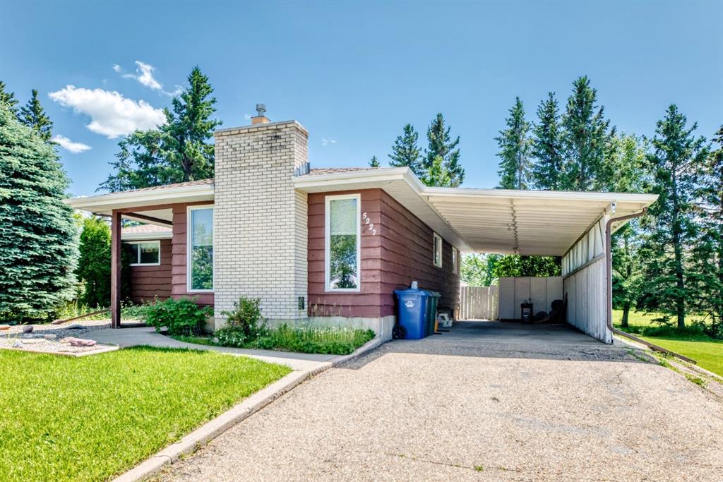 Third View of 5227 37 Street , Margodt, Innisfail, Alberta, T4G 1E4