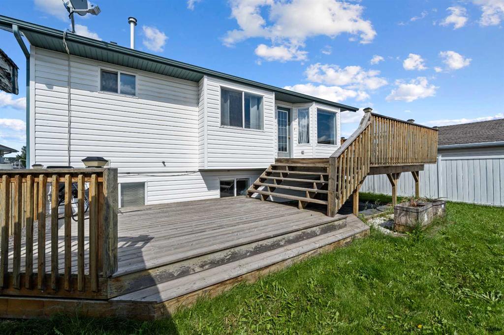 Fifth View of 4 Allan Crescent , NONE, Whitecourt, Alberta, T7S 1R3