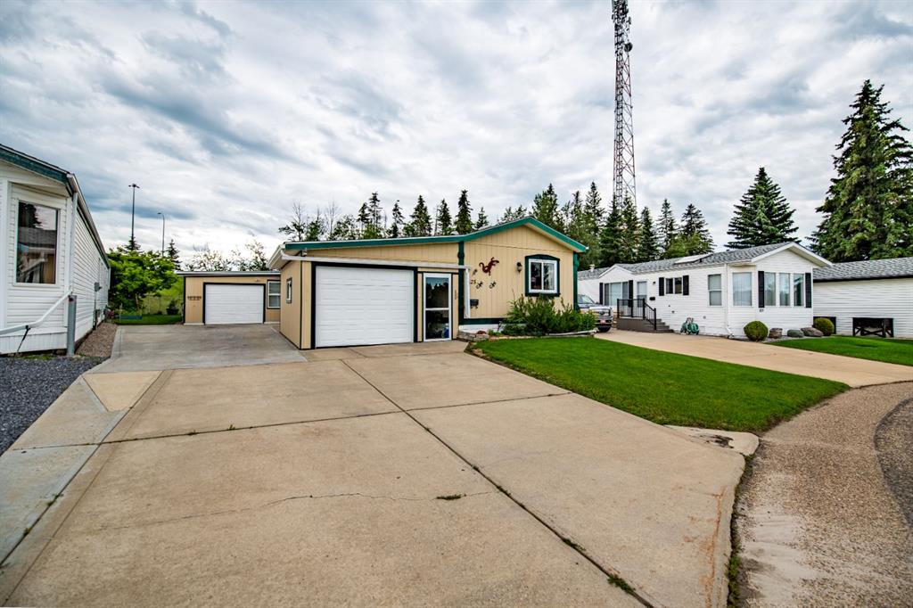 325, 37534 England Way , A2326064, Alberta,