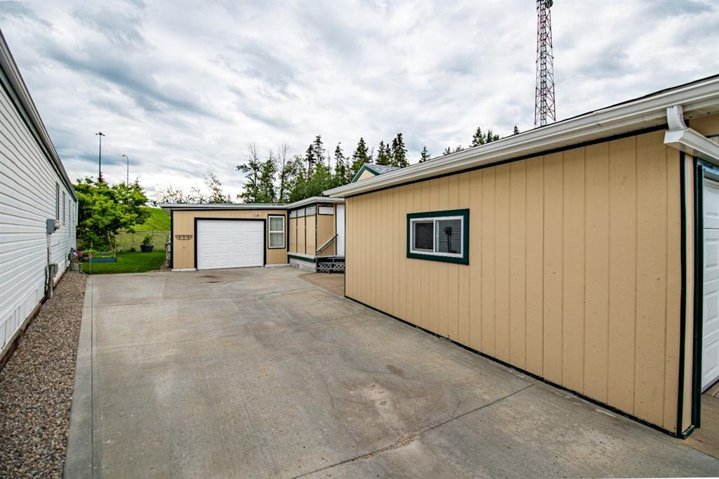 Fifth View of 325, 37534 England Way , Waskasoo Estates, Rural Red Deer County, Alberta, T4S 2C3