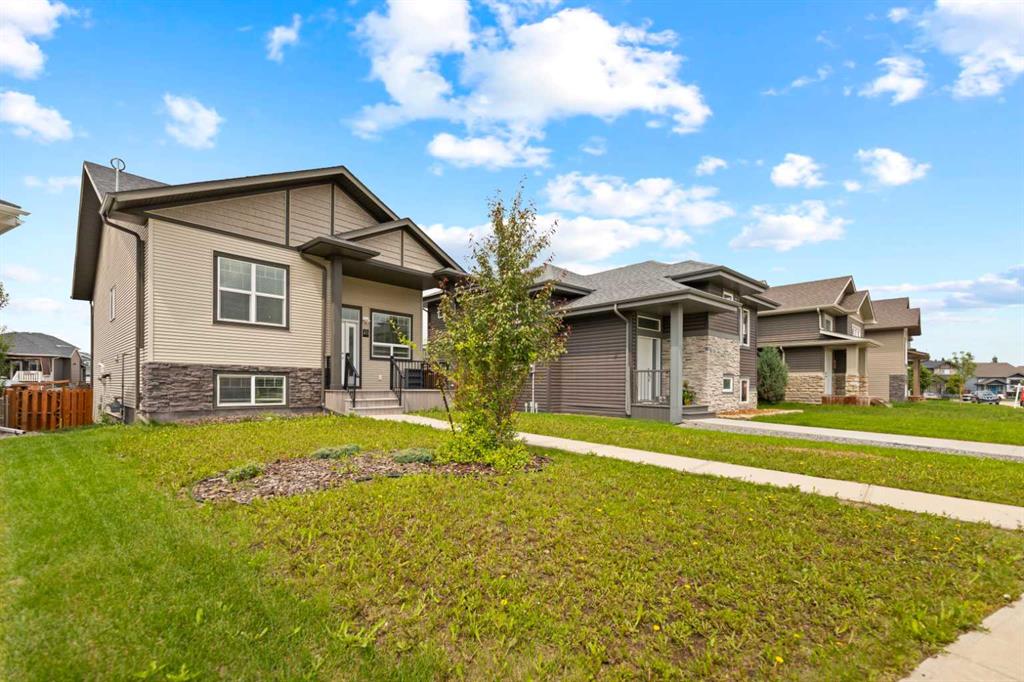 Fourth View of 46 Village Crescent , Vanier East, Red Deer, Alberta, T4R 0P3