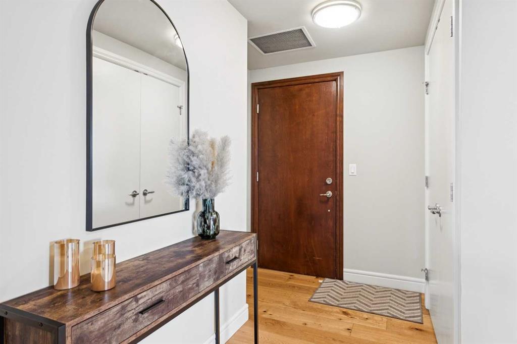 Fifth View of 2203, 817 15 Avenue SW, Beltline, Calgary, Alberta, T2R0H8