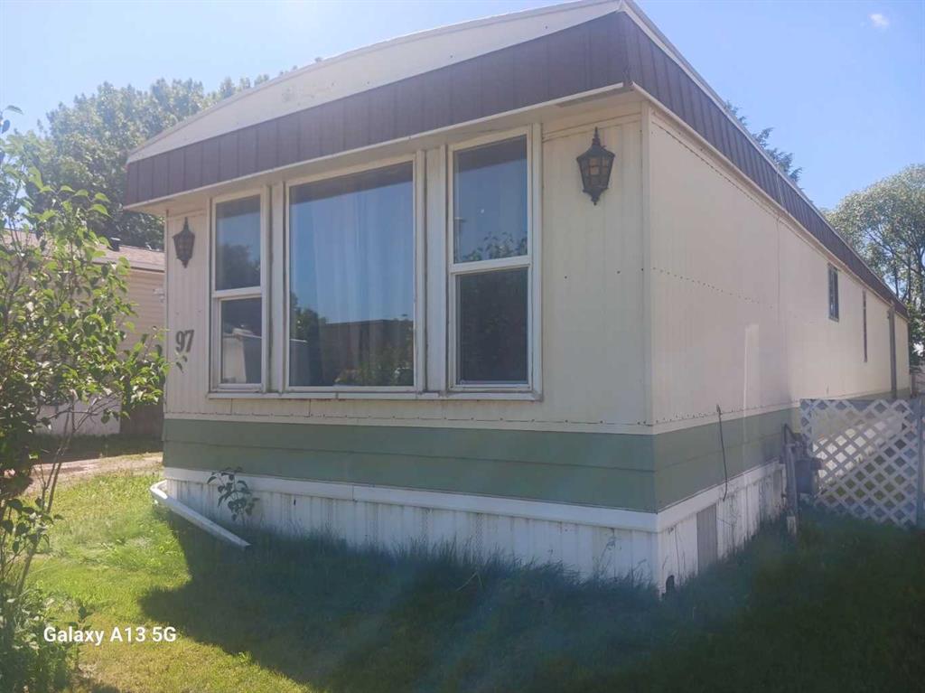 97 Westwood Court , A2326188, Alberta,