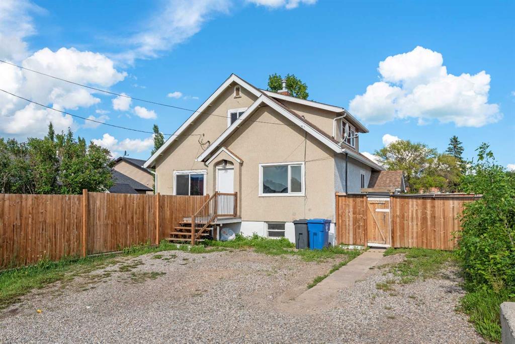 302 6 Avenue NE, A2326235, Alberta,