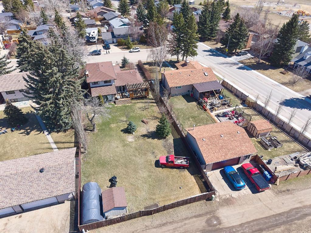 Fourth View of 677 Wallace Drive , NONE, Carstairs, Alberta, T0M0N0