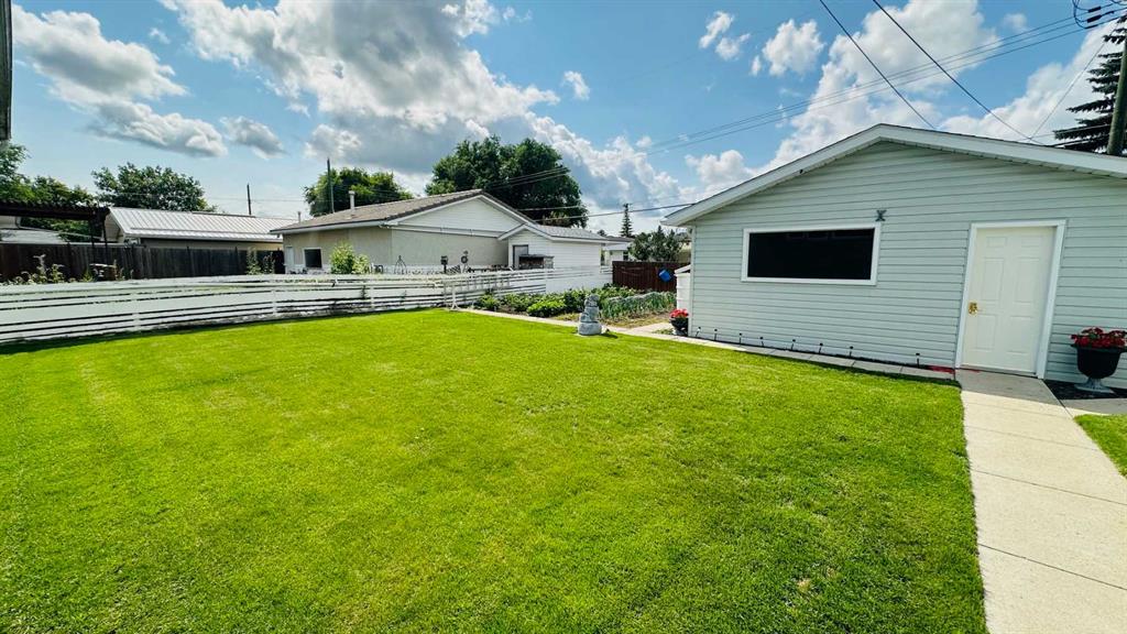 Fifth View of 411 12 Street East  , Riverview Park, Drumheller, Alberta, T0J 0Y5
