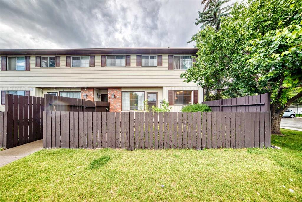 Third View of 58, 175 Manora Place NE, Marlborough Park, Calgary, Alberta, T2A 5P7