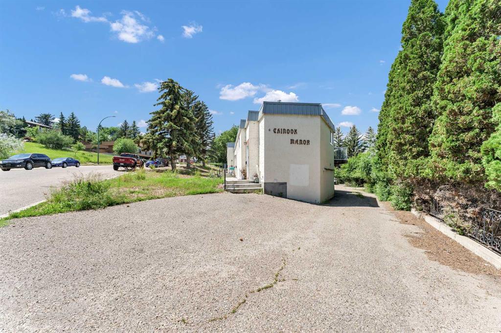 Fourth View of 5, 6 Chinook Drive SW, SW Hill, Medicine Hat, Alberta, T1A4B3
