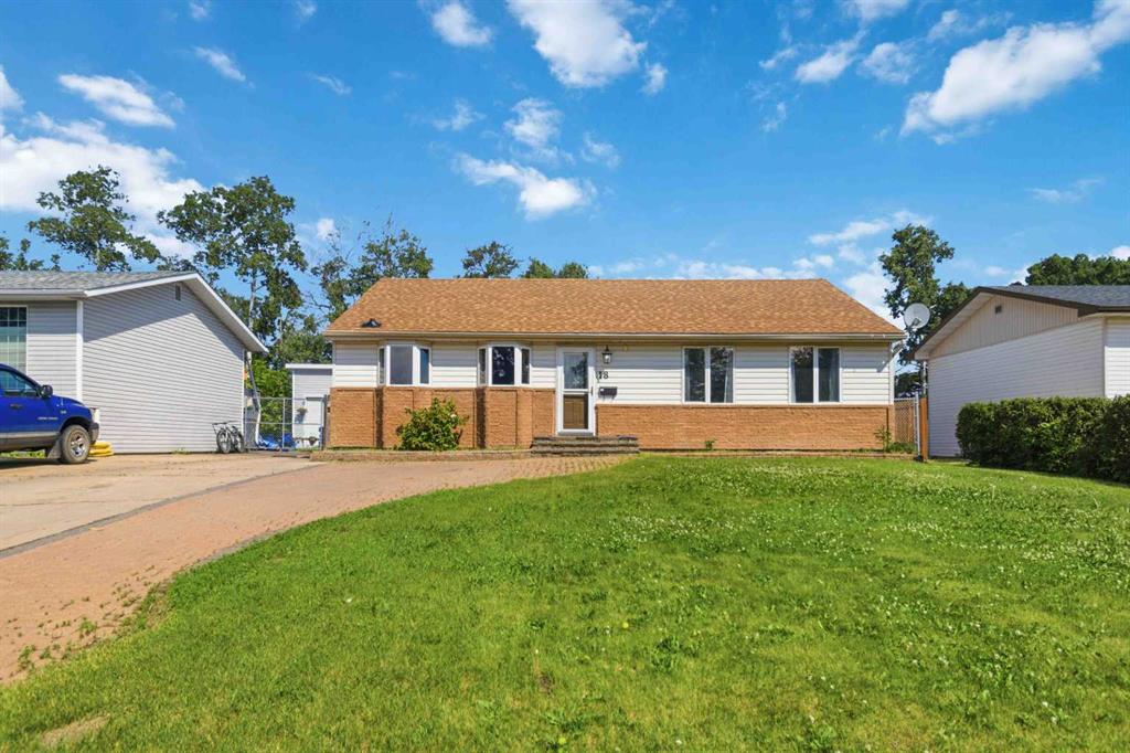18 Clark Crescent , A2326402, Alberta,