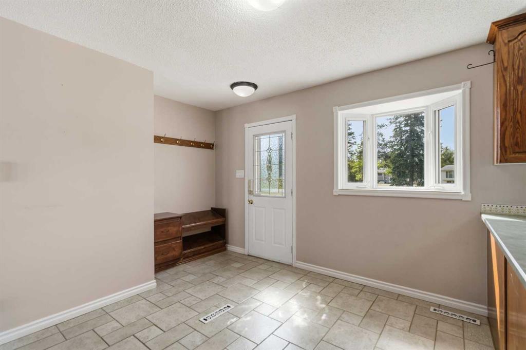 Third View of 18 Clark Crescent , Downtown, Fort McMurray, Alberta, T9H 1M8