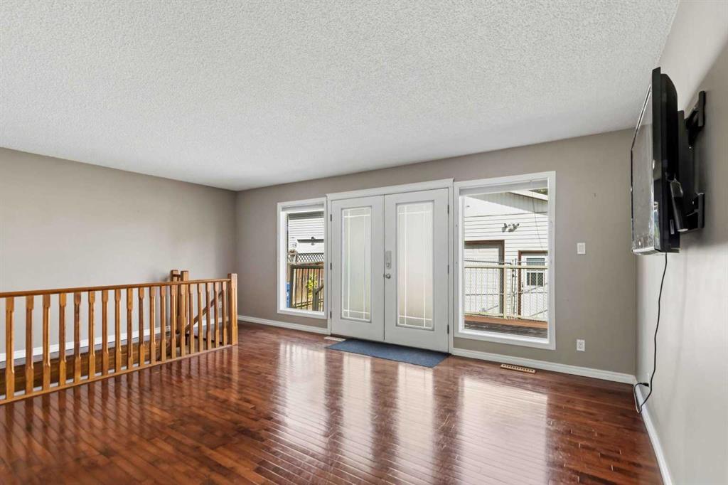 Fourth View of 18 Clark Crescent , Downtown, Fort McMurray, Alberta, T9H 1M8