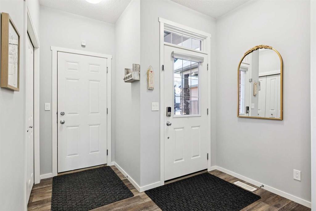 Fourth View of 57 Crestridge Bay SW, Crestmont, Calgary, Alberta, T3B 6H2