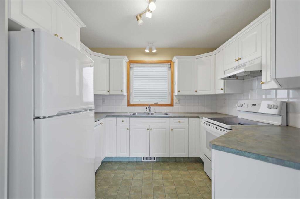 Fifth View of 69 Durand Crescent  , Davenport, Red Deer, Alberta, T4R 3A7