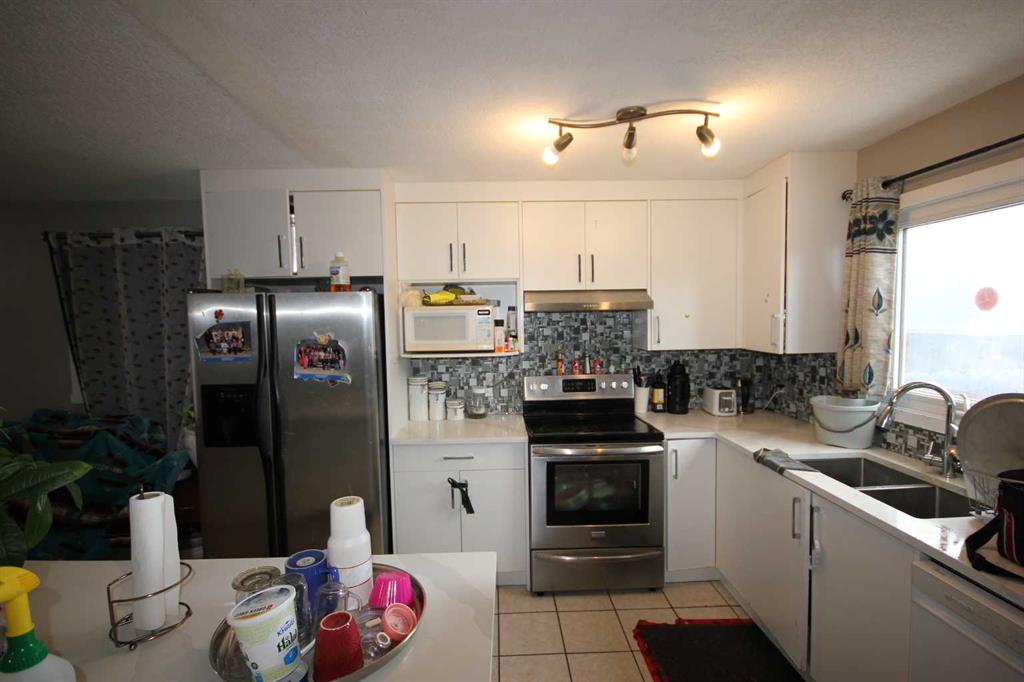 Fourth View of 379 Falmere Road NE, Falconridge, Calgary, Alberta, T3J 2Z5