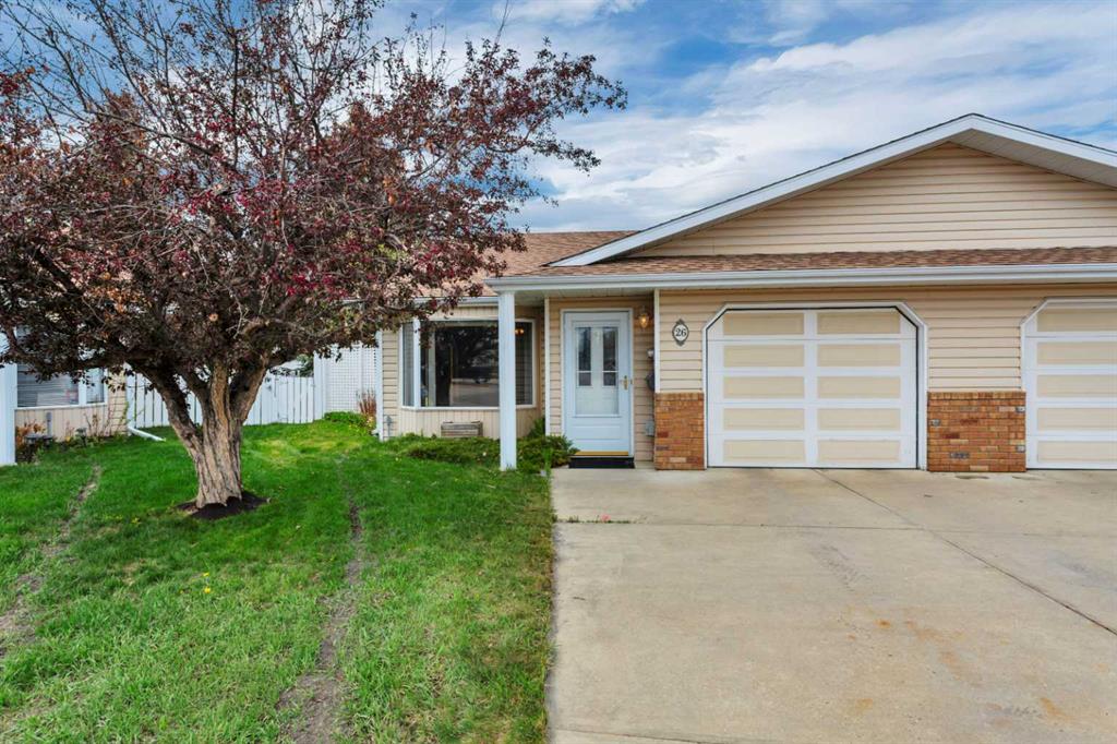 Third View of 26 Dale Close , Deer Park Estates, Red Deer, Alberta, T4R 2L5