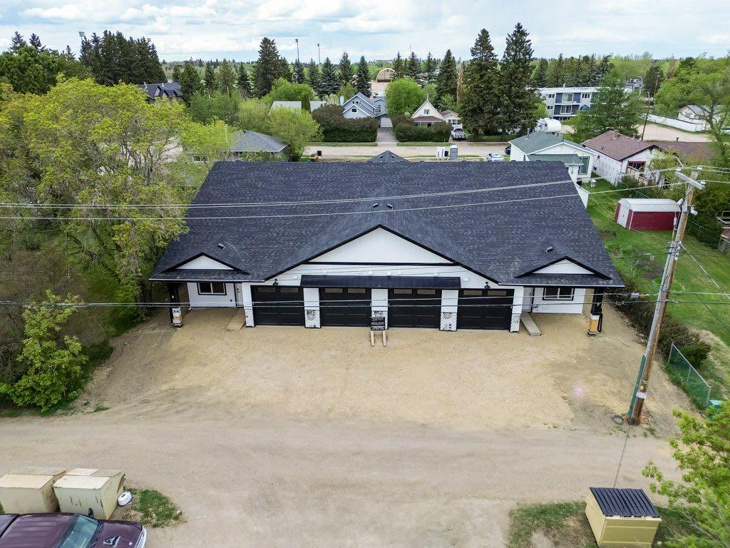 Third View of 5, 5463 55 Avenue , Downtown Lacombe, Lacombe, Alberta, T4L 1M1