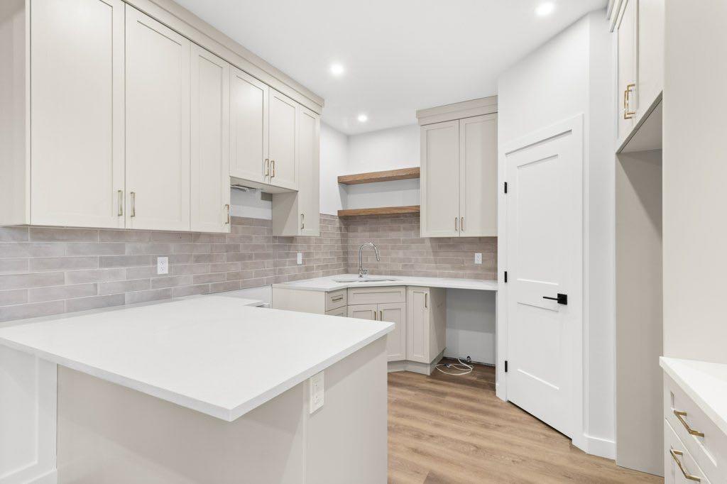 Fourth View of 5, 5463 55 Avenue , Downtown Lacombe, Lacombe, Alberta, T4L 1M1