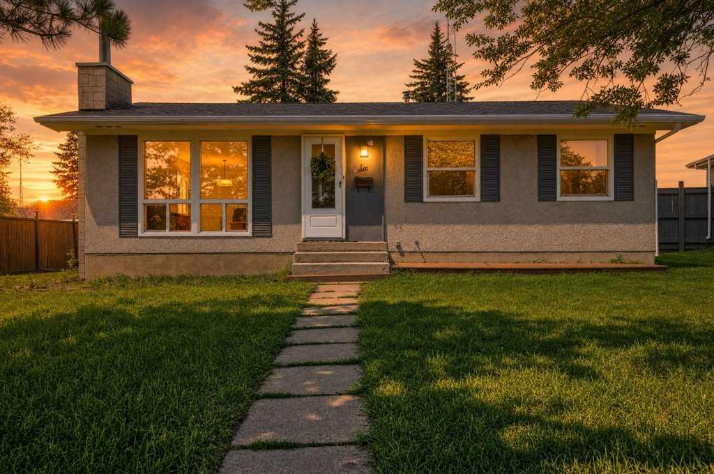 Second View of 6 Onlsow Square , Oriole Park, Red Deer, Alberta, T4N 5C6