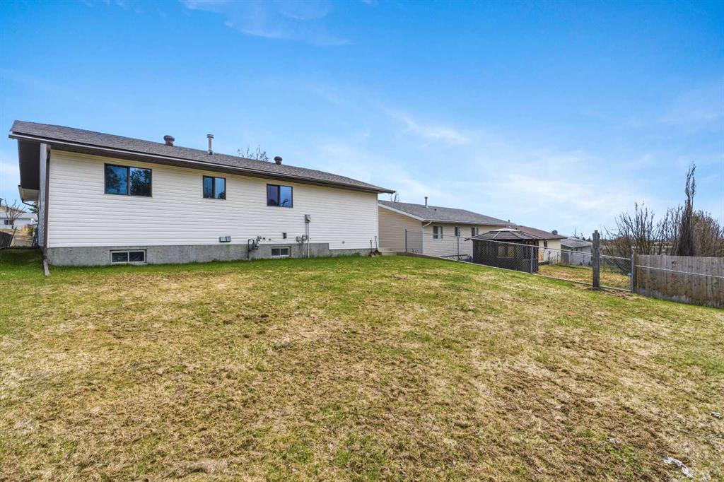 Fifth View of 27 Tressa Street , NONE, Swan Hills, Alberta, T0G 2C0