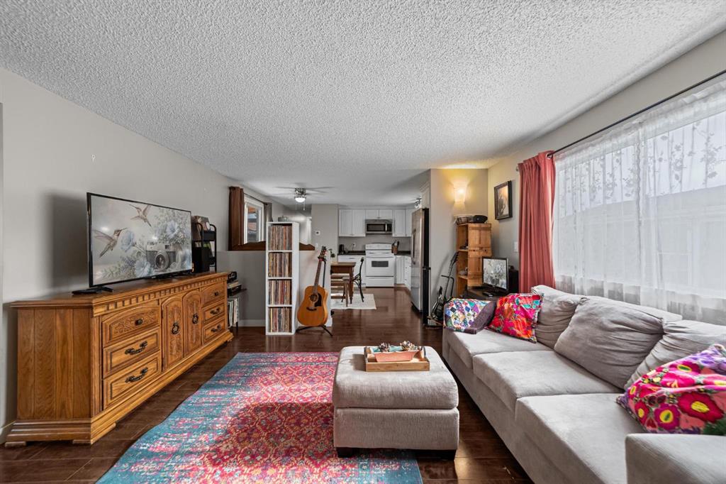 Fifth View of 4906 55 Avenue , Sparling, Camrose, Alberta, T4V 4J2