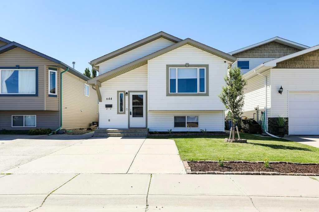 Third View of 644 Aberdeen Crescent W, West Highlands, Lethbridge, Alberta, T1J5A9