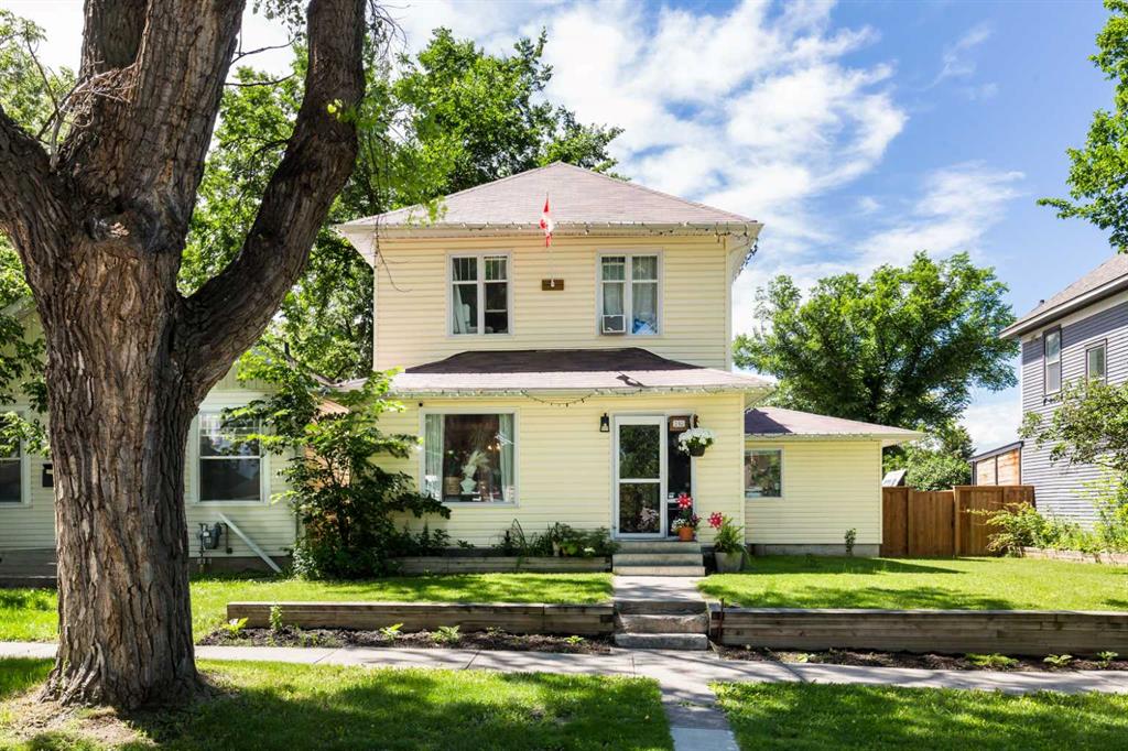 910 8 Street S, A2326587, Alberta,