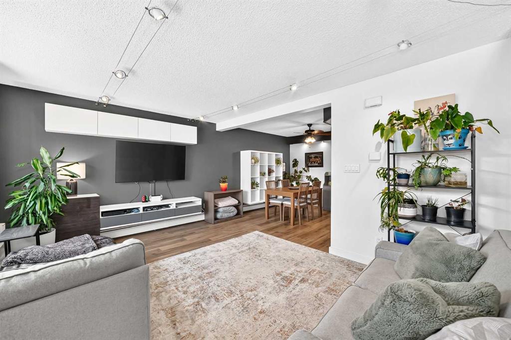 Fifth View of 3, 3809 45 Street SW, Glenbrook, Calgary, Alberta, T3E 3H4