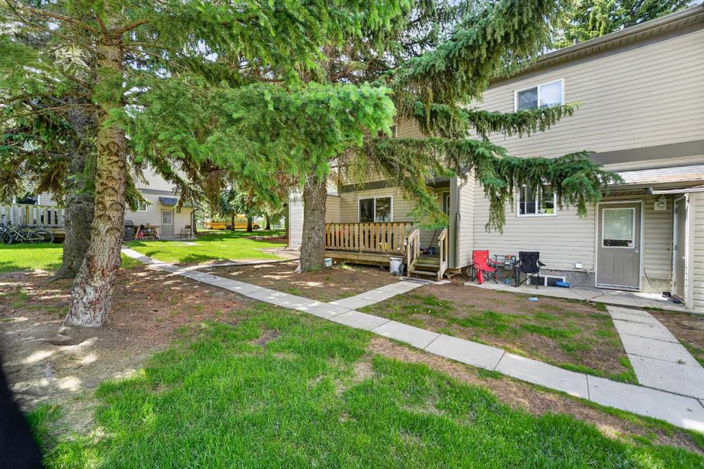 Third View of 19, 275 Columbia Boulevard W, Varsity Village, Lethbridge, Alberta, T1K 4B8