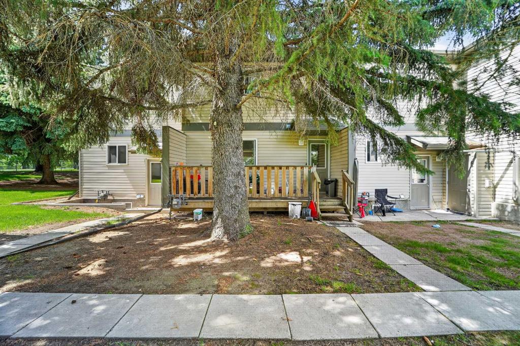 Fourth View of 19, 275 Columbia Boulevard W, Varsity Village, Lethbridge, Alberta, T1K 4B8