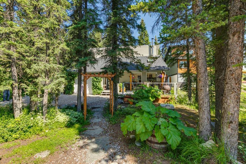 43 Bracken Road , A2326840, Alberta,