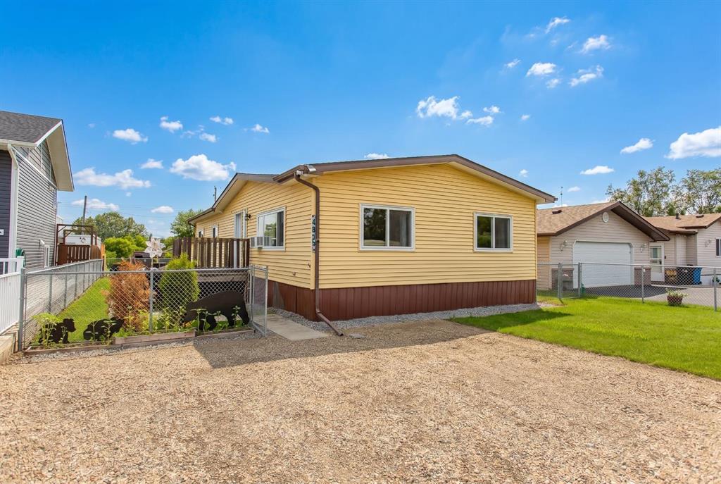 MLS® listing #113832092 for sale located at 4915 48 Street 