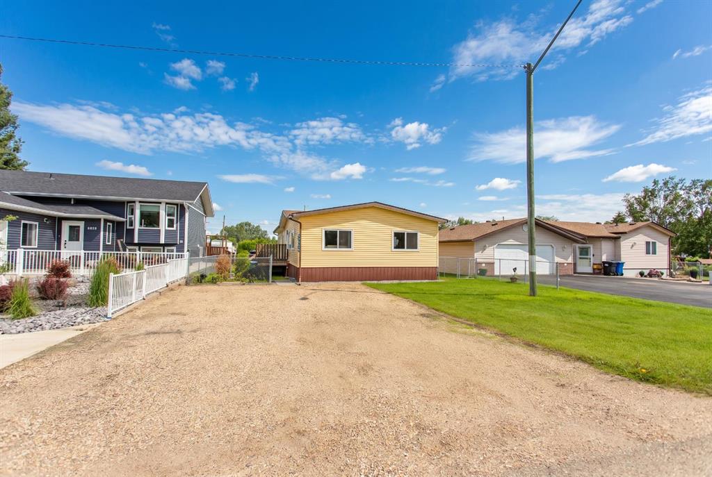 Third View of 4915 48 Street , NONE, Clive, Alberta, T0C 0Y0