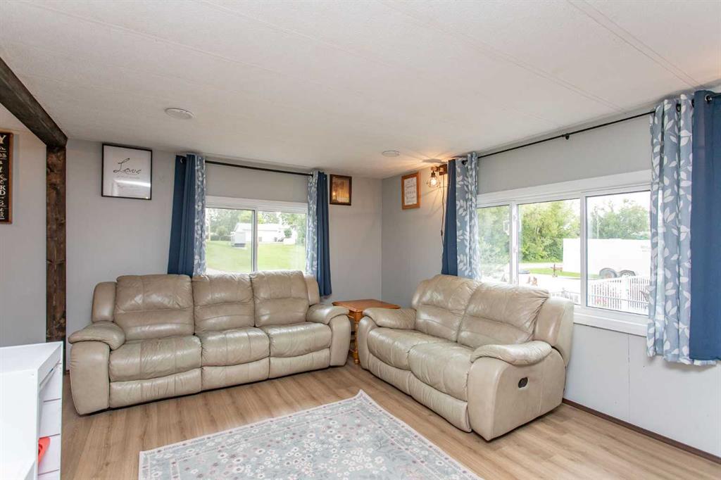Fifth View of 4915 48 Street , NONE, Clive, Alberta, T0C 0Y0